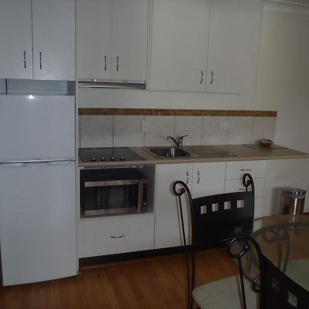 Beachside Holiday Units Боуен Екстер'єр фото
