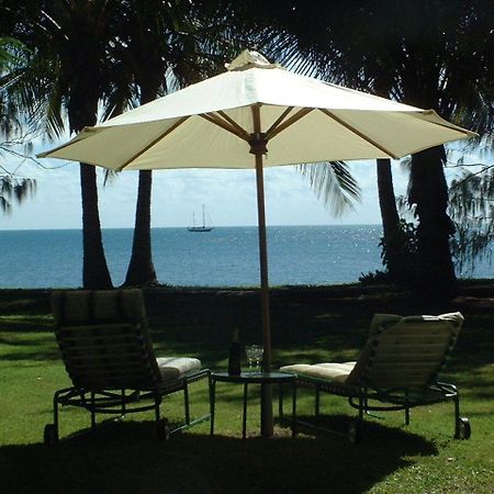 Beachside Holiday Units Боуен Екстер'єр фото