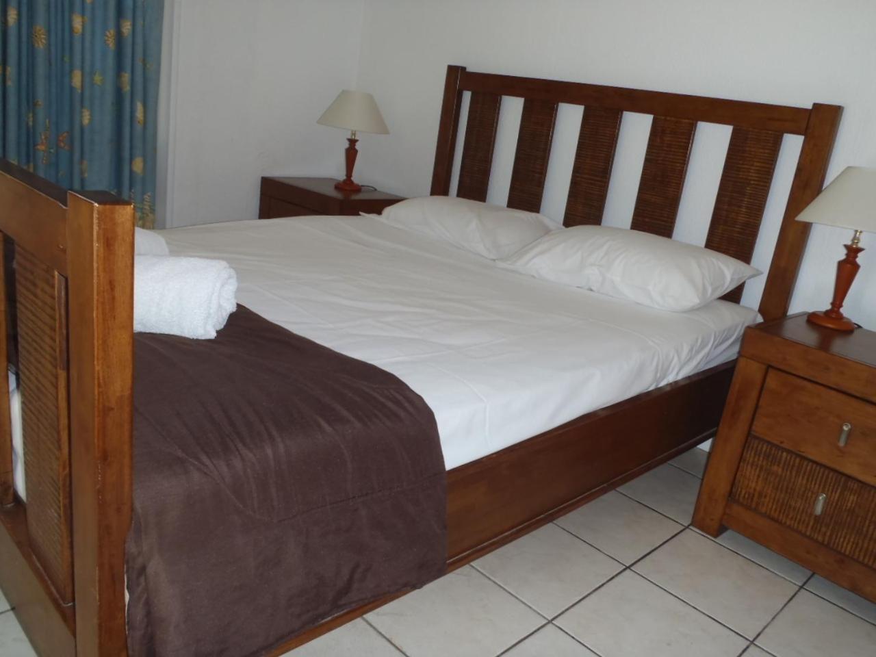 Beachside Holiday Units Боуен Екстер'єр фото