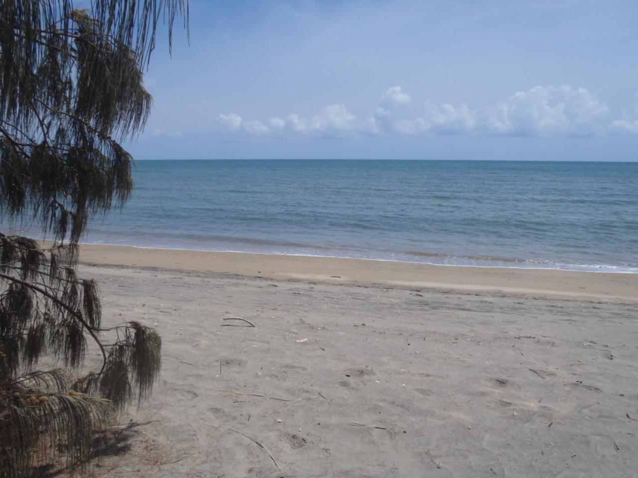 Beachside Holiday Units Боуен Екстер'єр фото