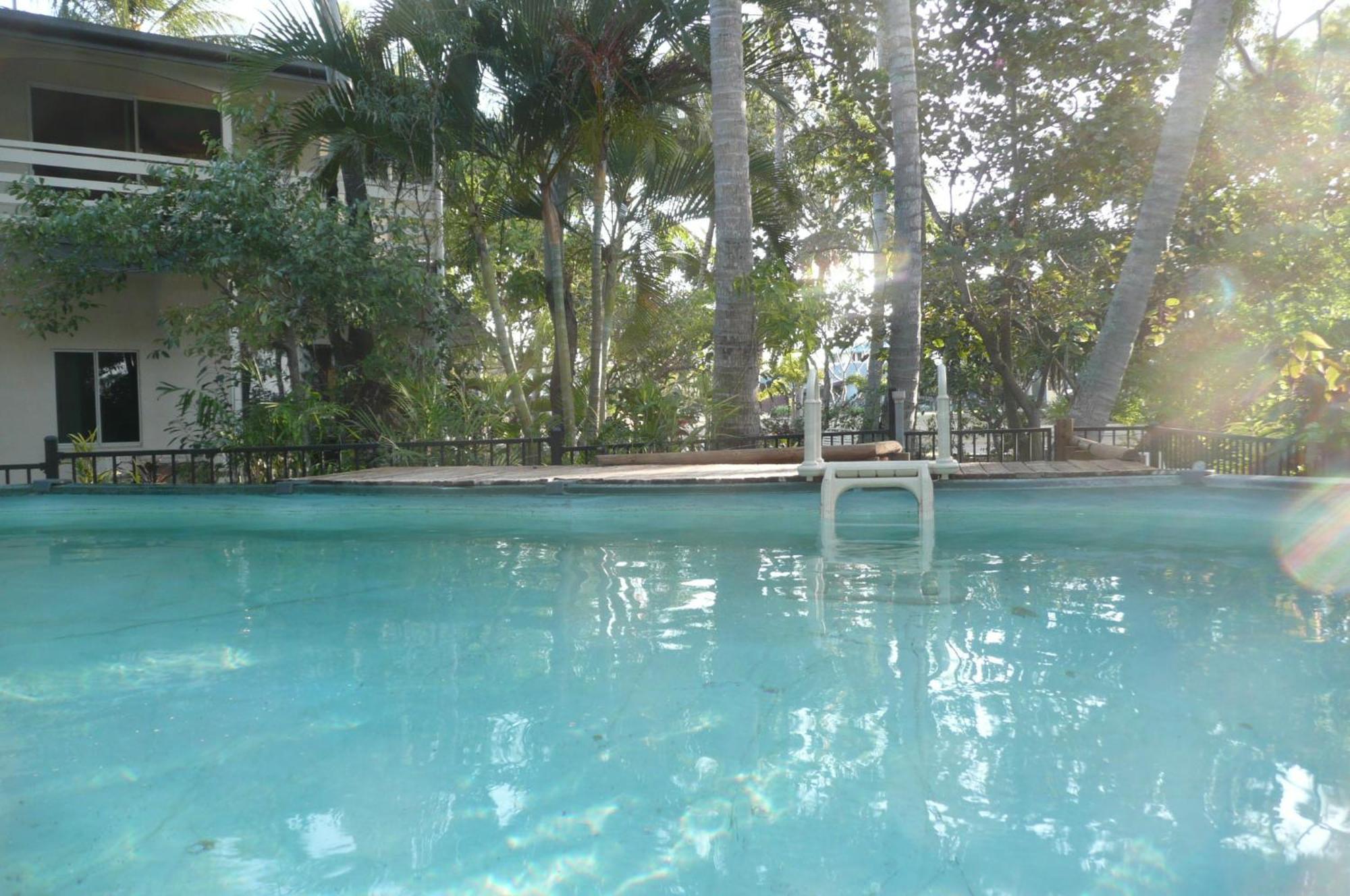 Beachside Holiday Units Боуен Екстер'єр фото